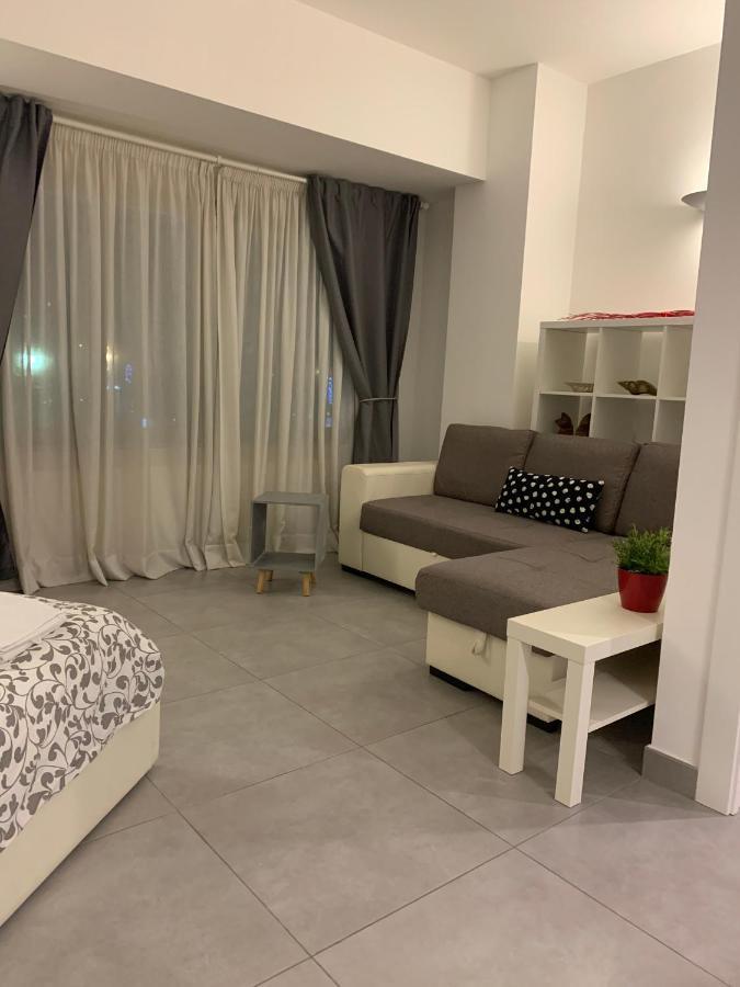 Myb Appartement Napels Buitenkant foto
