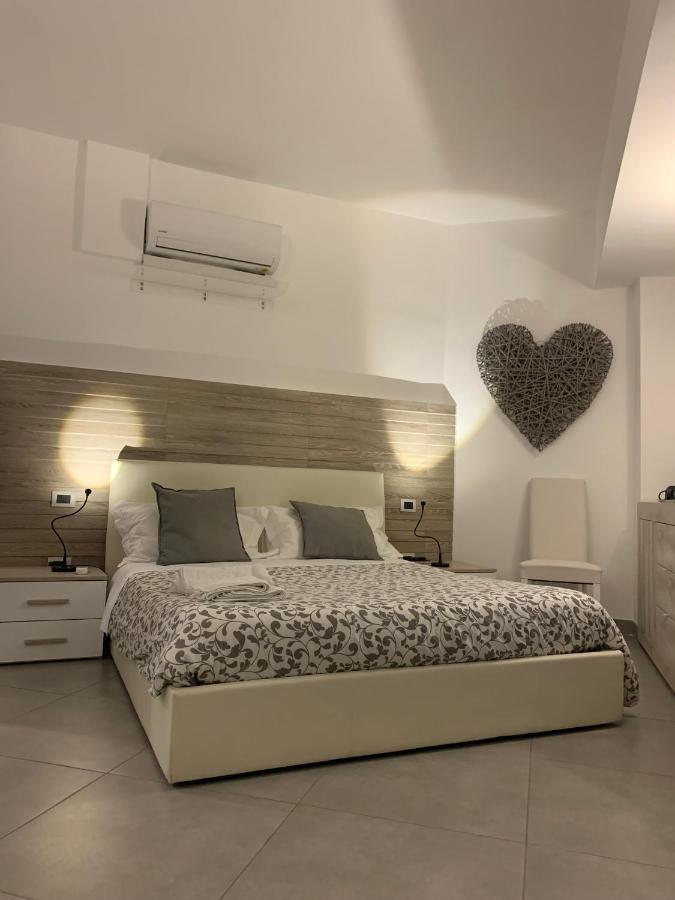 Myb Appartement Napels Buitenkant foto