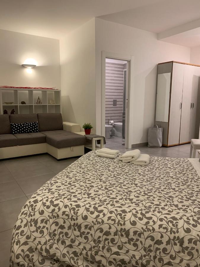 Myb Appartement Napels Buitenkant foto