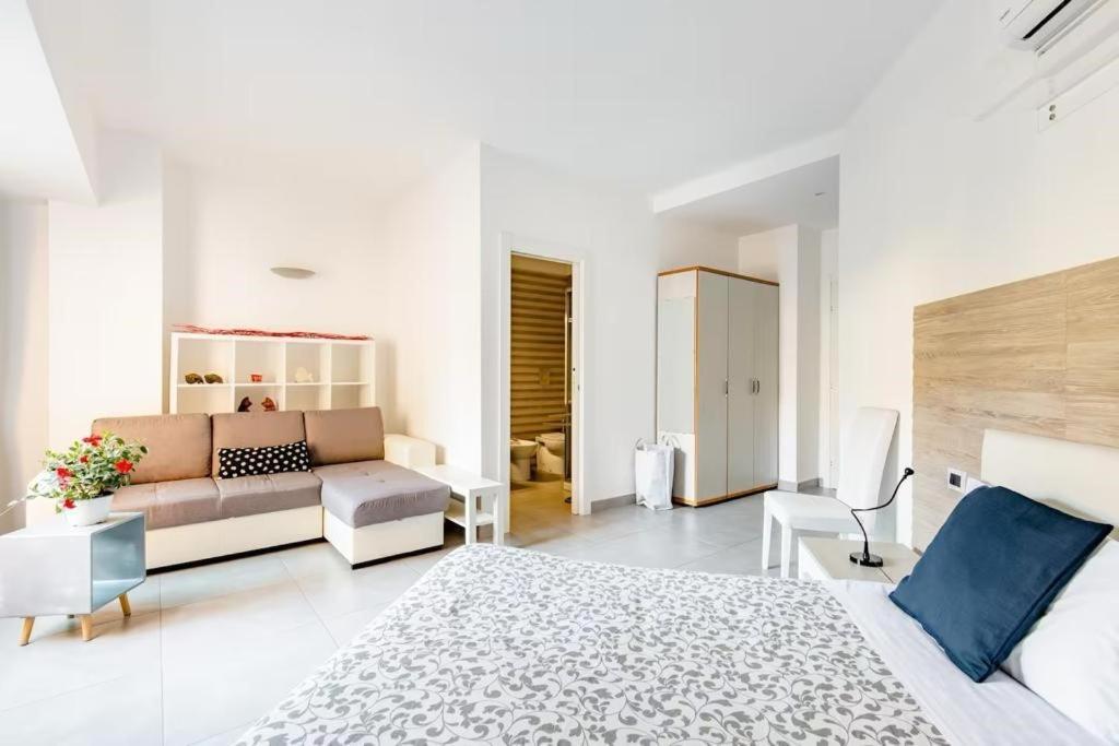Myb Appartement Napels Buitenkant foto