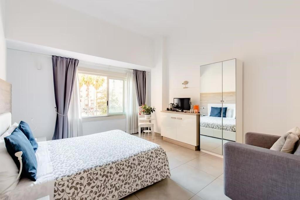 Myb Appartement Napels Buitenkant foto