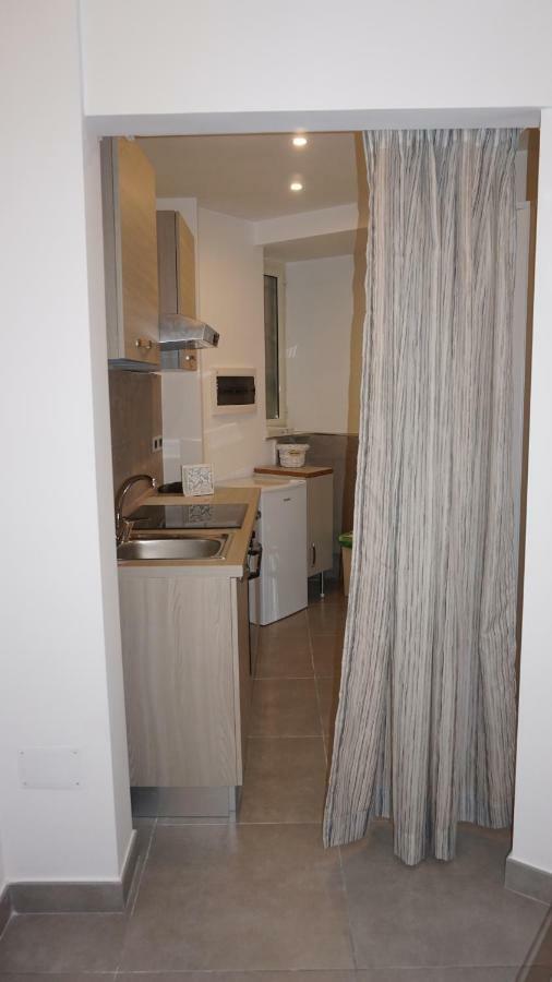 Myb Appartement Napels Buitenkant foto