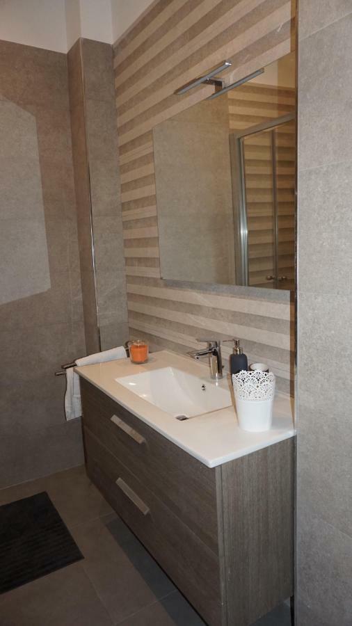 Myb Appartement Napels Buitenkant foto